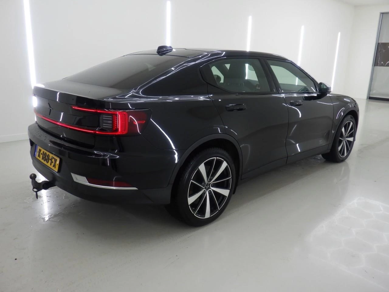 Hoofdafbeelding Polestar 2
