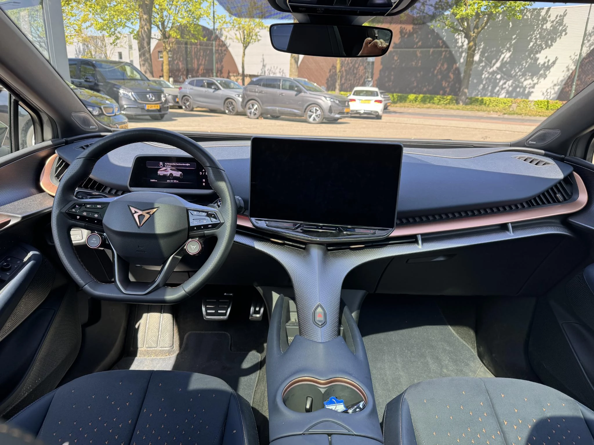 Hoofdafbeelding CUPRA Tavascan