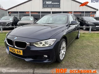 BMW 3-serie 320i Executive AUTOMAAT/NAVIGATIE/18''LMV