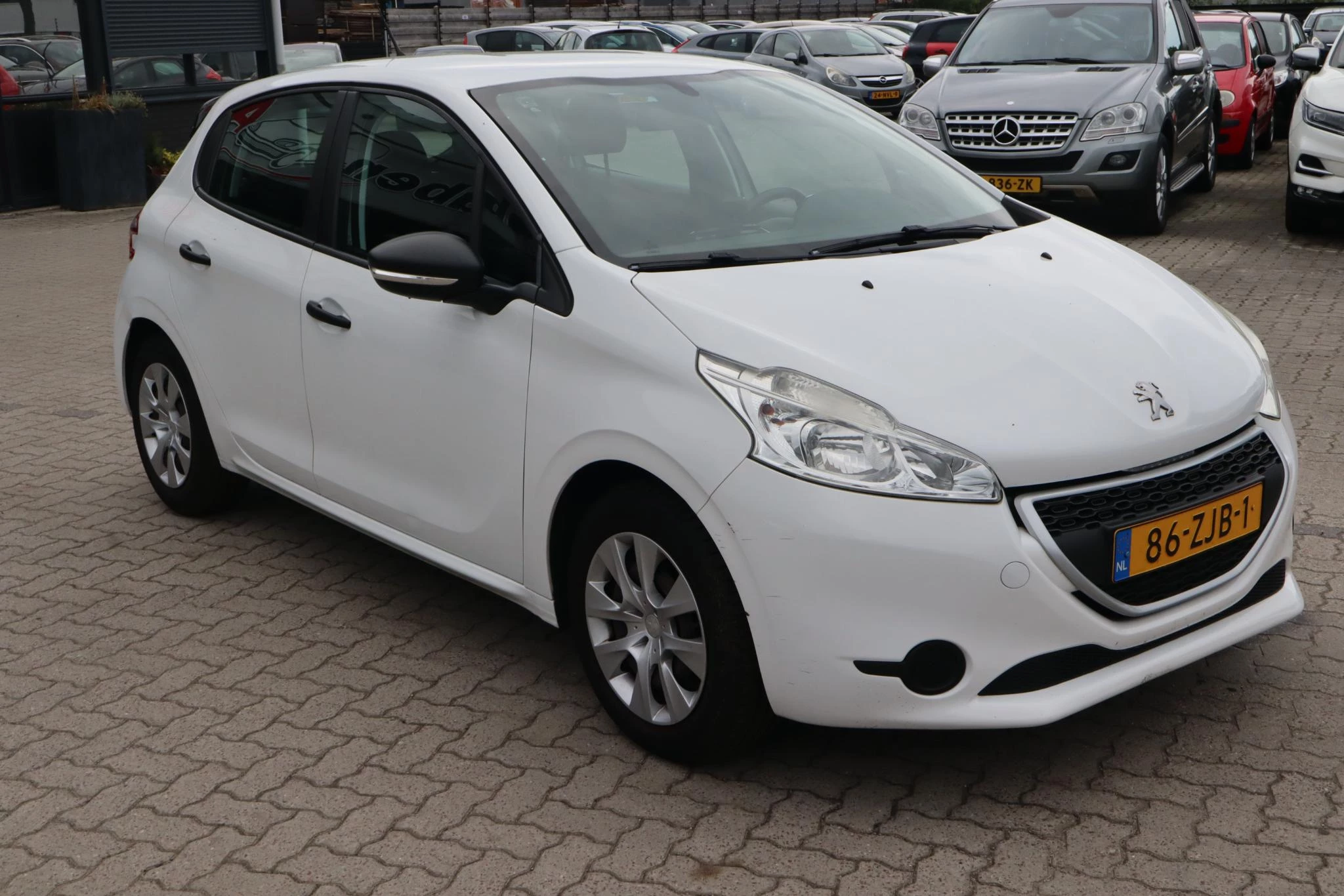 Hoofdafbeelding Peugeot 208