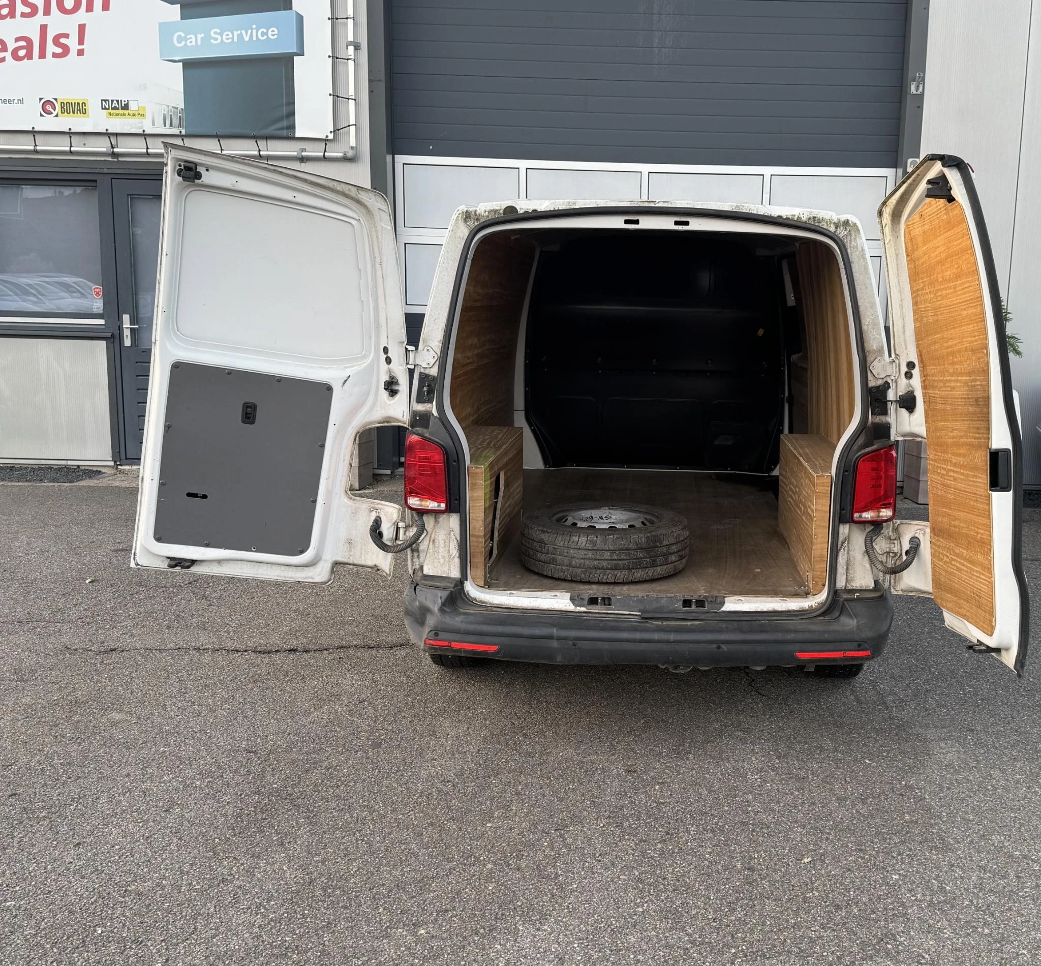 Hoofdafbeelding Volkswagen Transporter