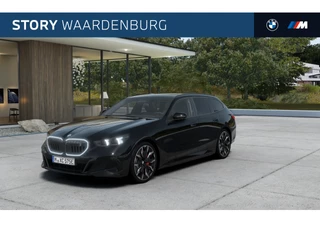 BMW i5 Touring eDrive40 M Sport / Panoramadak / Trekhaak / Comfortstoelen / Parking Assistant Plus / Bowers & Wilkins / Adaptieve LED / Stuurverwarming