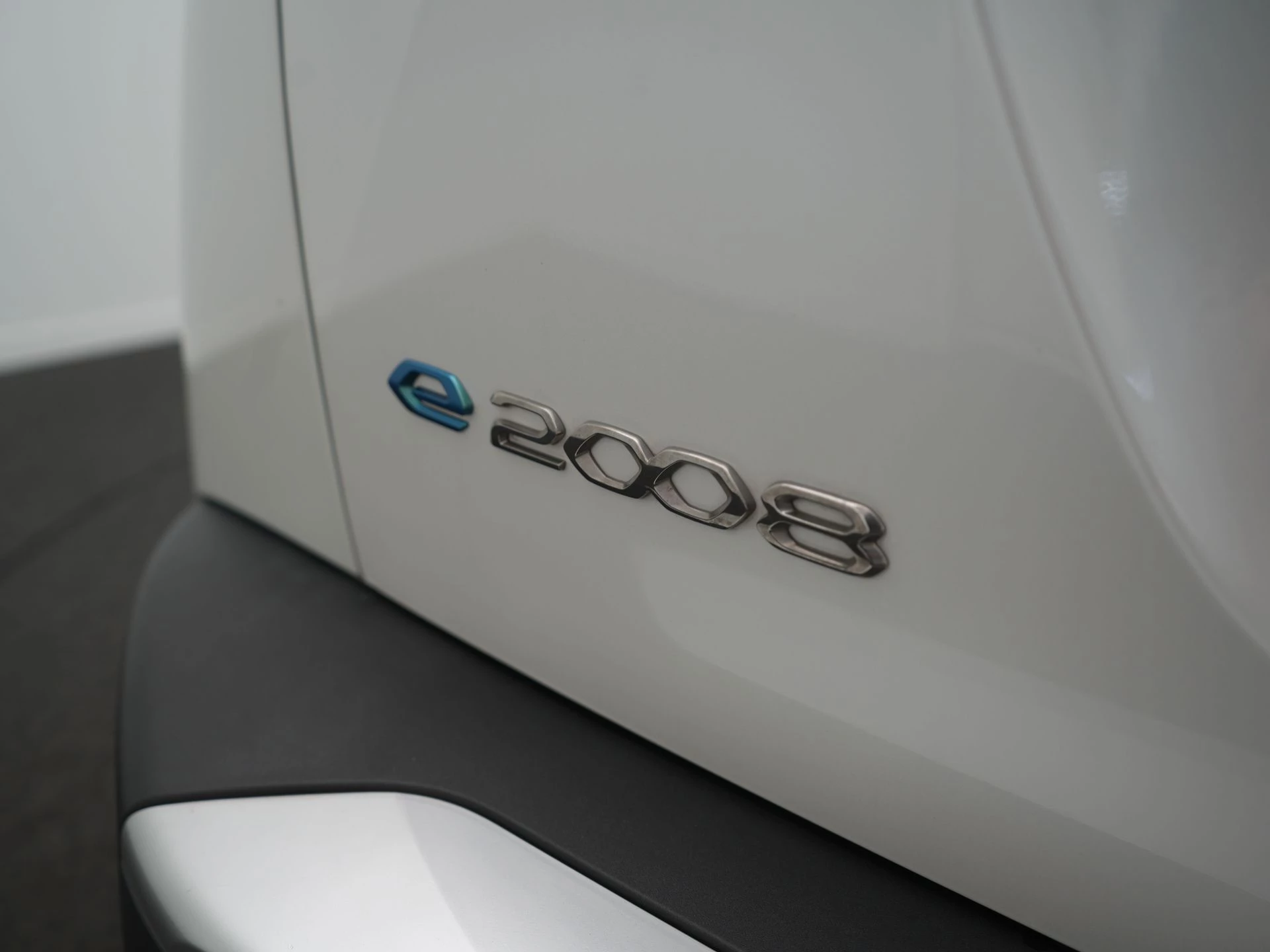Hoofdafbeelding Peugeot e-2008