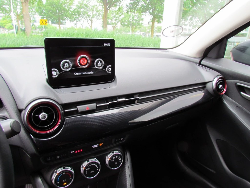 Hoofdafbeelding Mazda 2