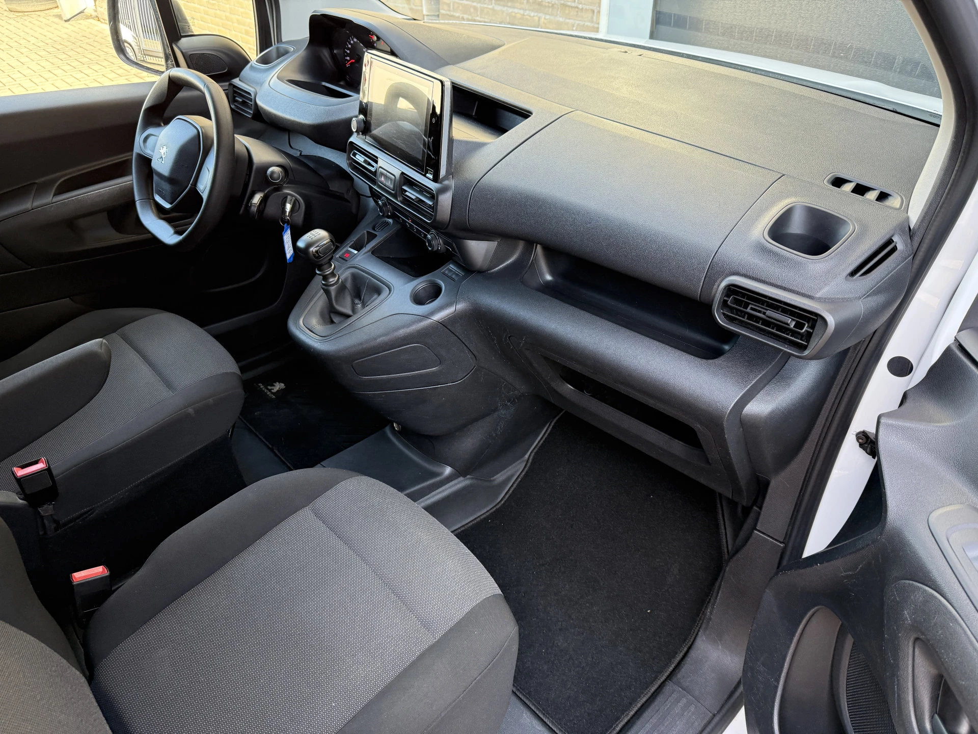 Hoofdafbeelding Peugeot Partner
