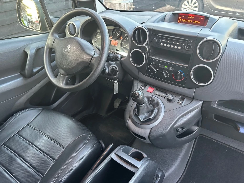 Hoofdafbeelding Peugeot Partner