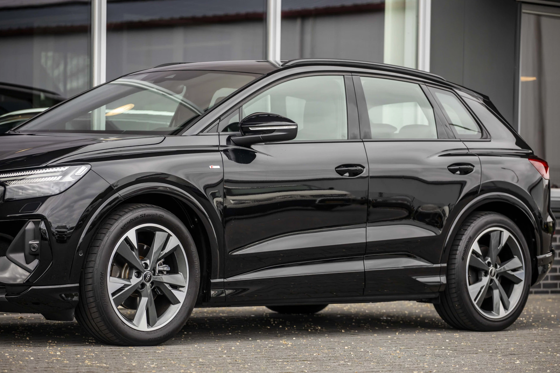 Hoofdafbeelding Audi Q4 e-tron