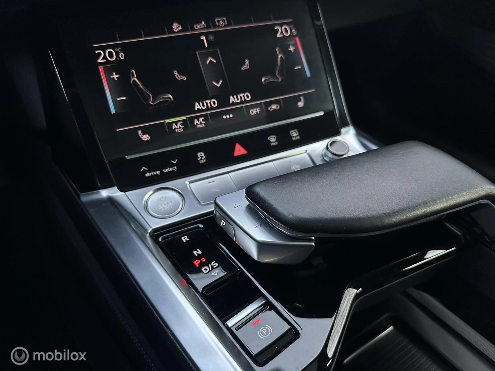 Hoofdafbeelding Audi e-tron