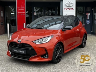 Toyota Yaris 1.5 Hybrid Executive HEAD-UP AD-CRUISE JBL-AUDIO APPLE/ANDROID CLIMA KEYLESS BLIND-SPOT PARK-SENSOR STOELVERWARMING LM-VELGEN 17"