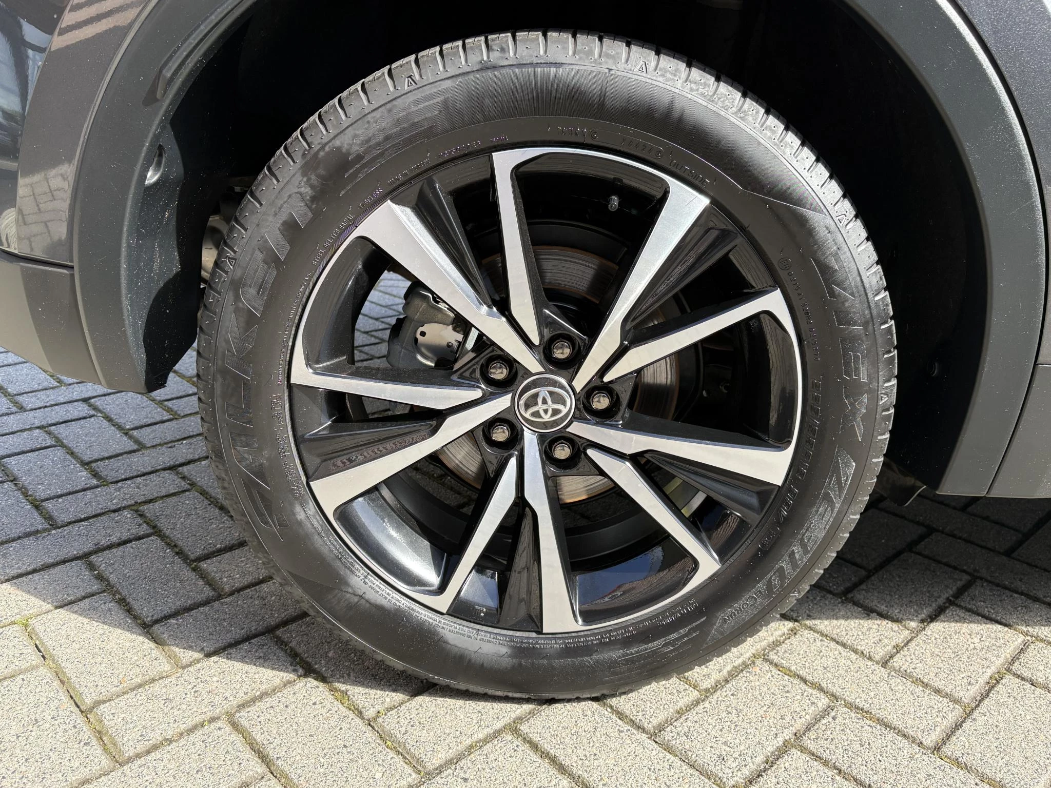 Hoofdafbeelding Toyota C-HR