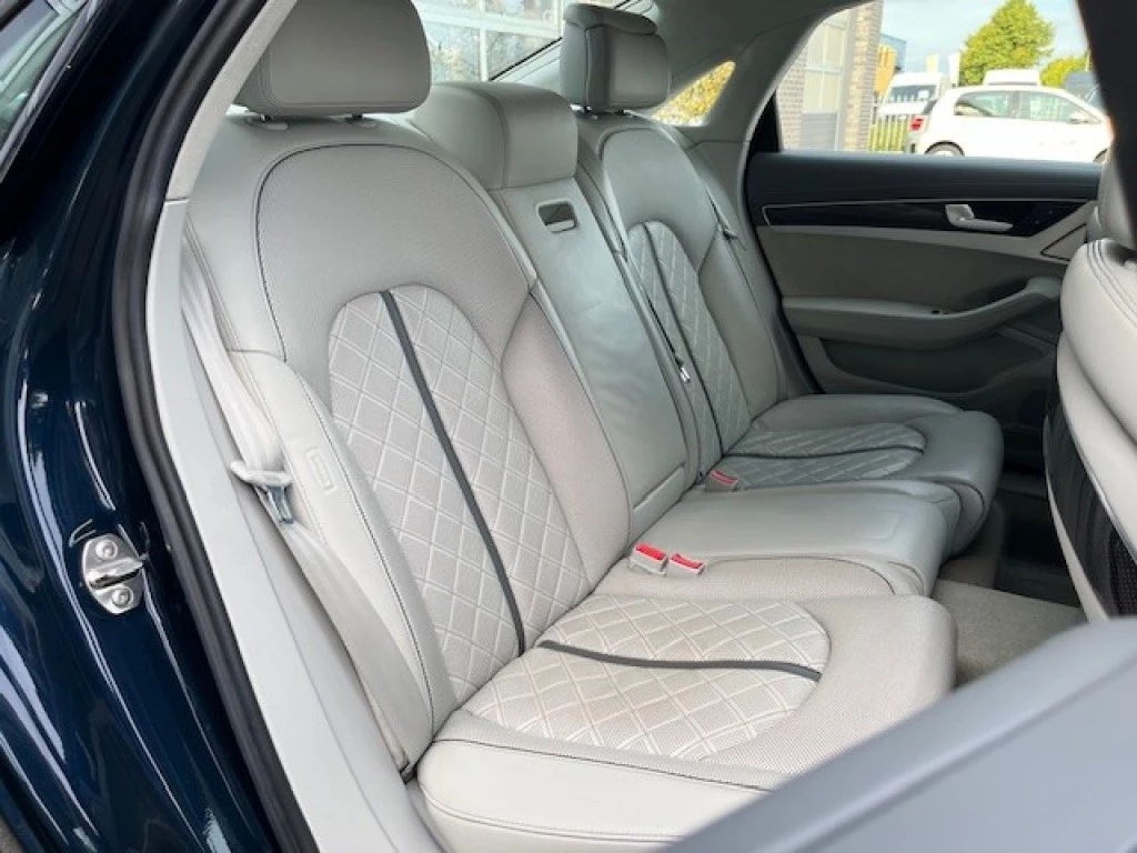 Hoofdafbeelding Audi S8