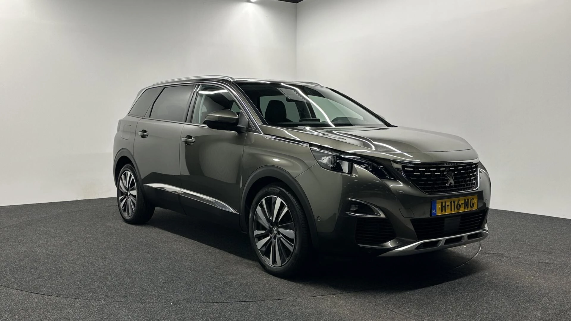 Hoofdafbeelding Peugeot 5008