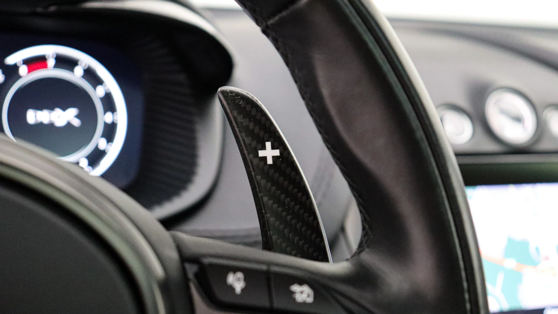 Hoofdafbeelding Aston Martin DBX