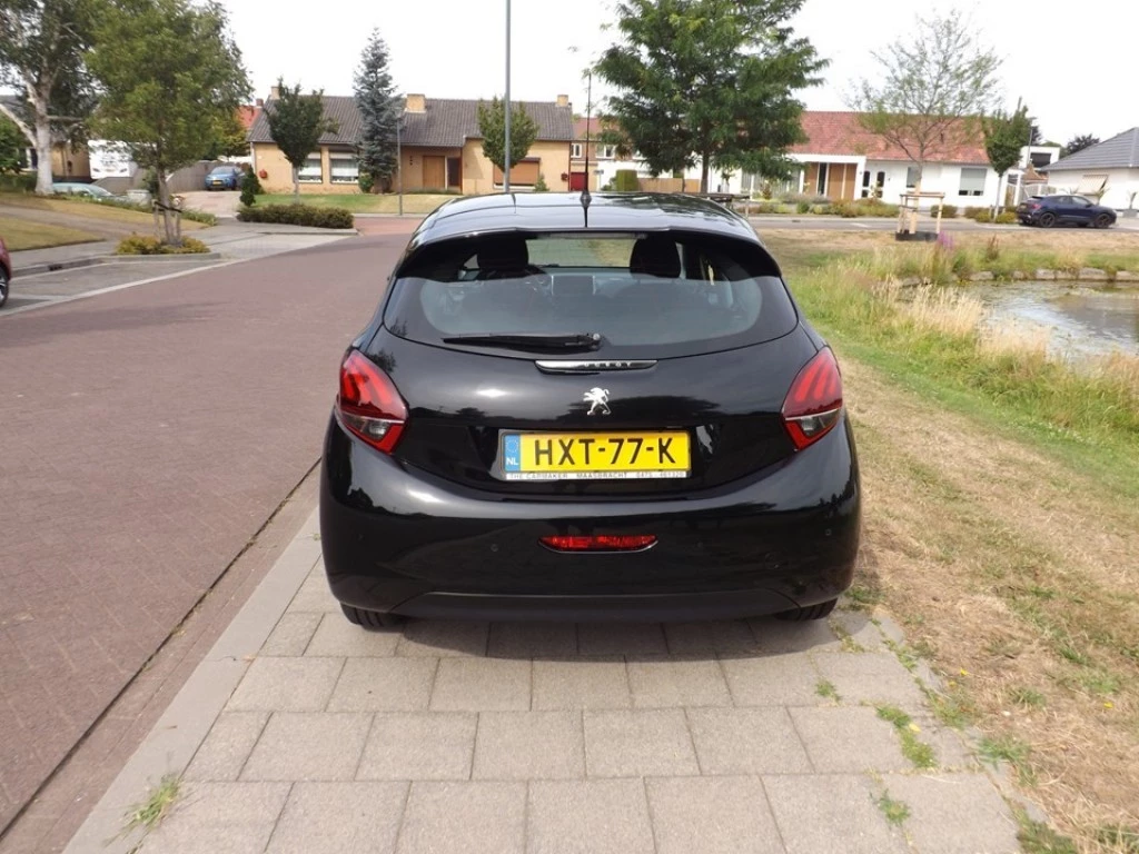 Hoofdafbeelding Peugeot 208