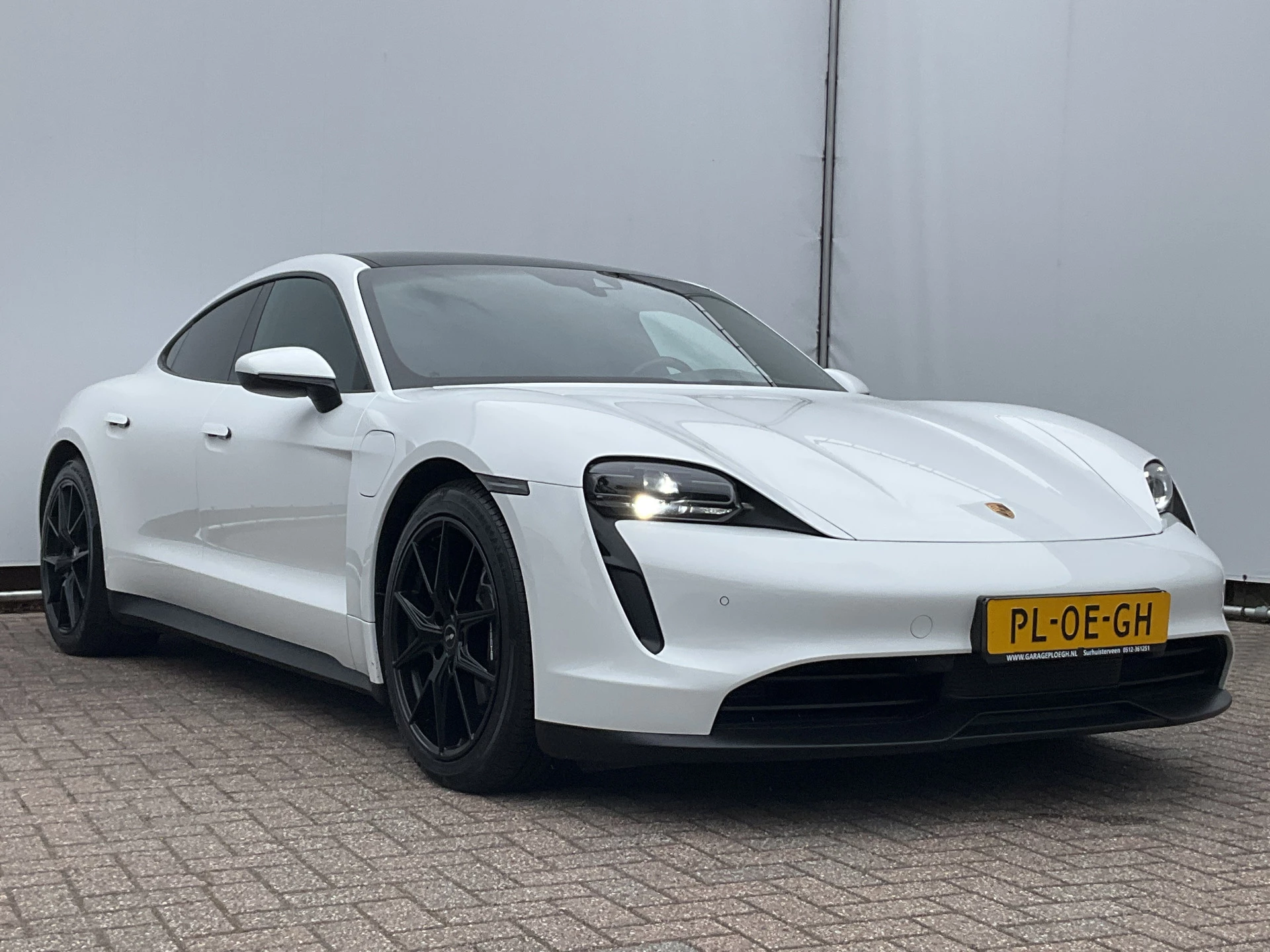 Hoofdafbeelding Porsche Taycan
