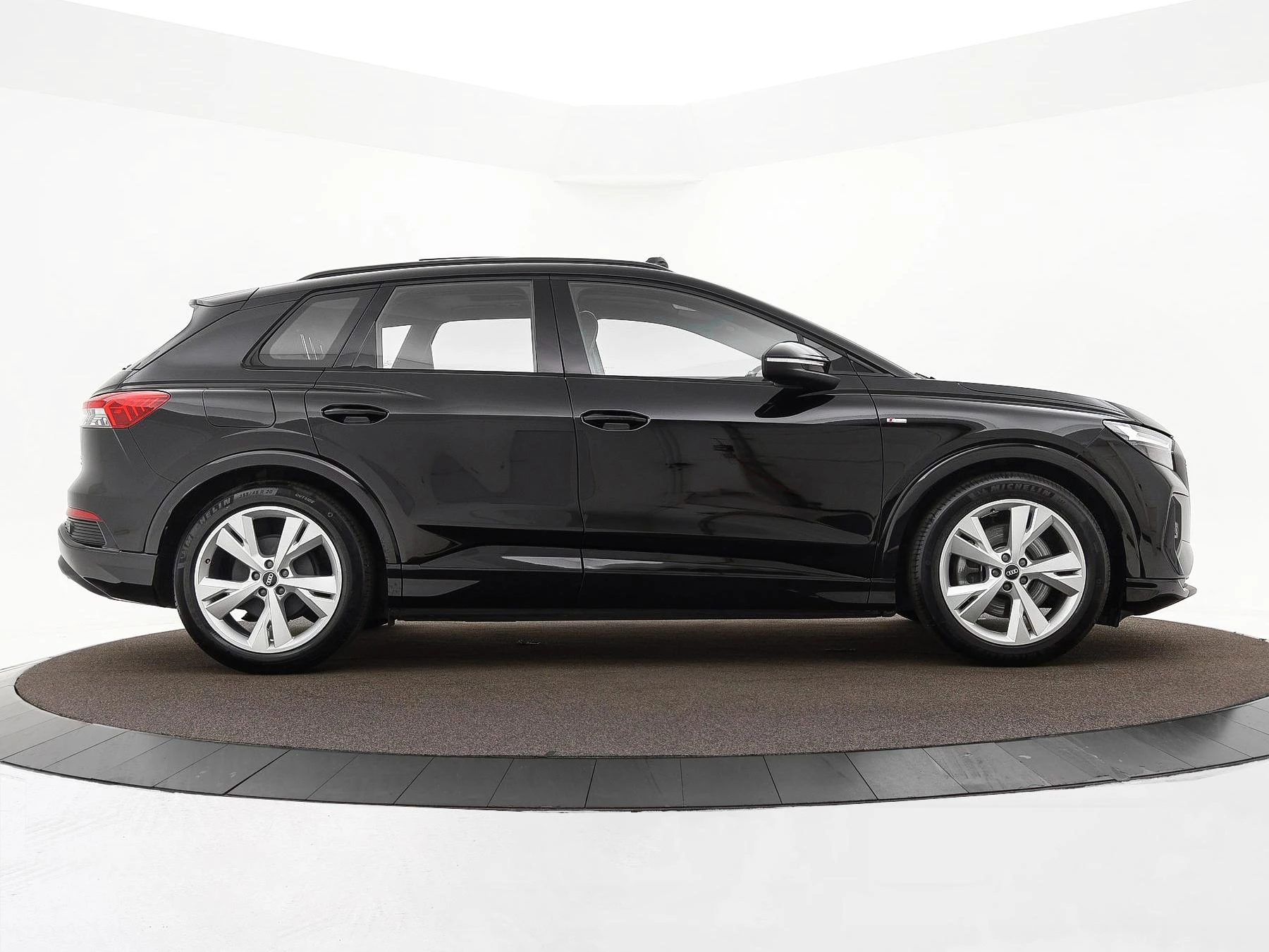 Hoofdafbeelding Audi Q4 e-tron
