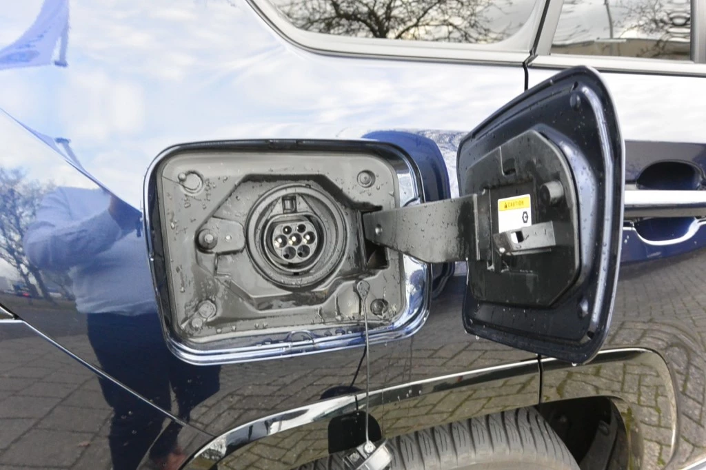 Hoofdafbeelding Suzuki Across