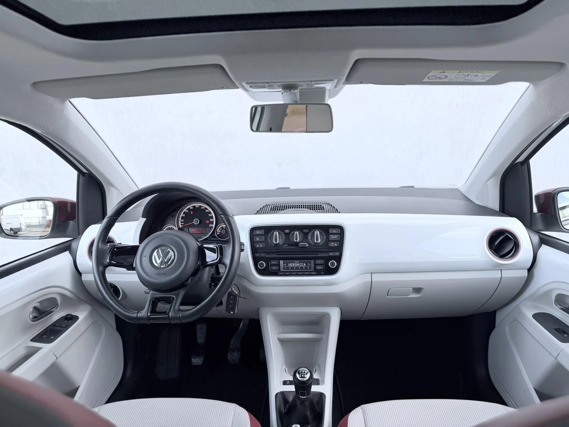 Hoofdafbeelding Volkswagen up!