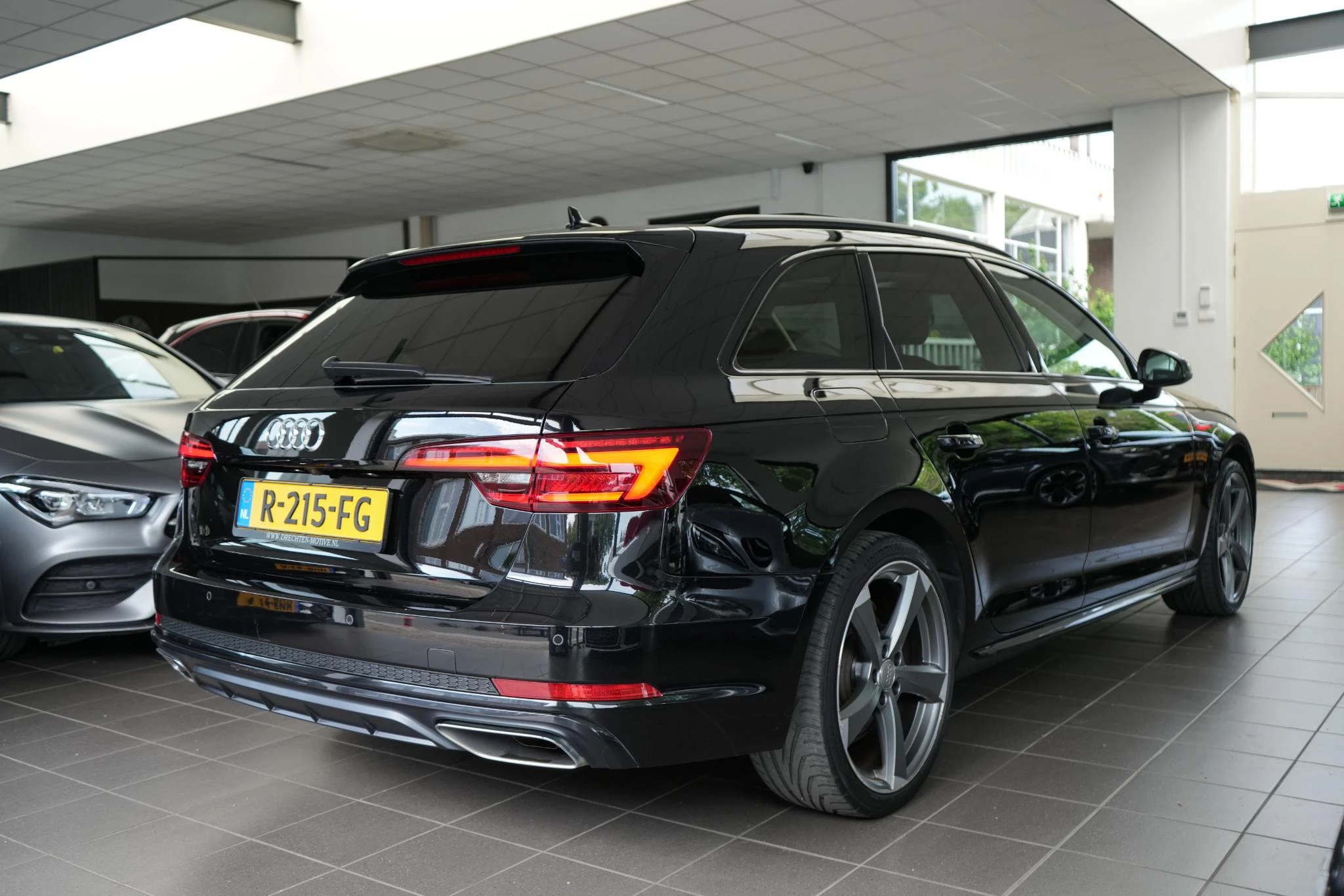 Hoofdafbeelding Audi A4