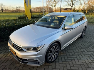 Volkswagen Passat 1.5 TSI DSG7 Highline Business R Dynaudio / Head up / Virtual