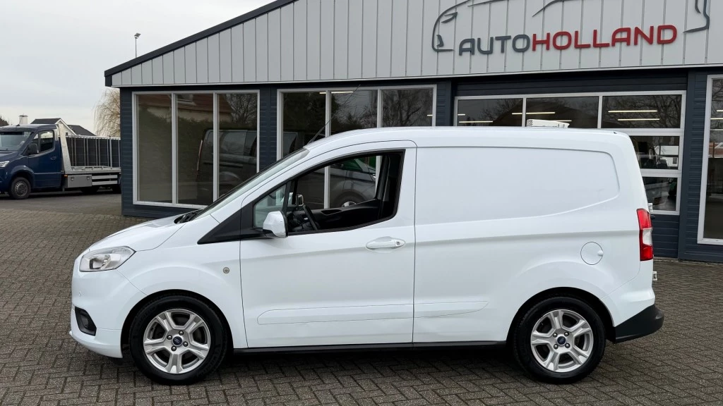 Hoofdafbeelding Ford Transit Courier