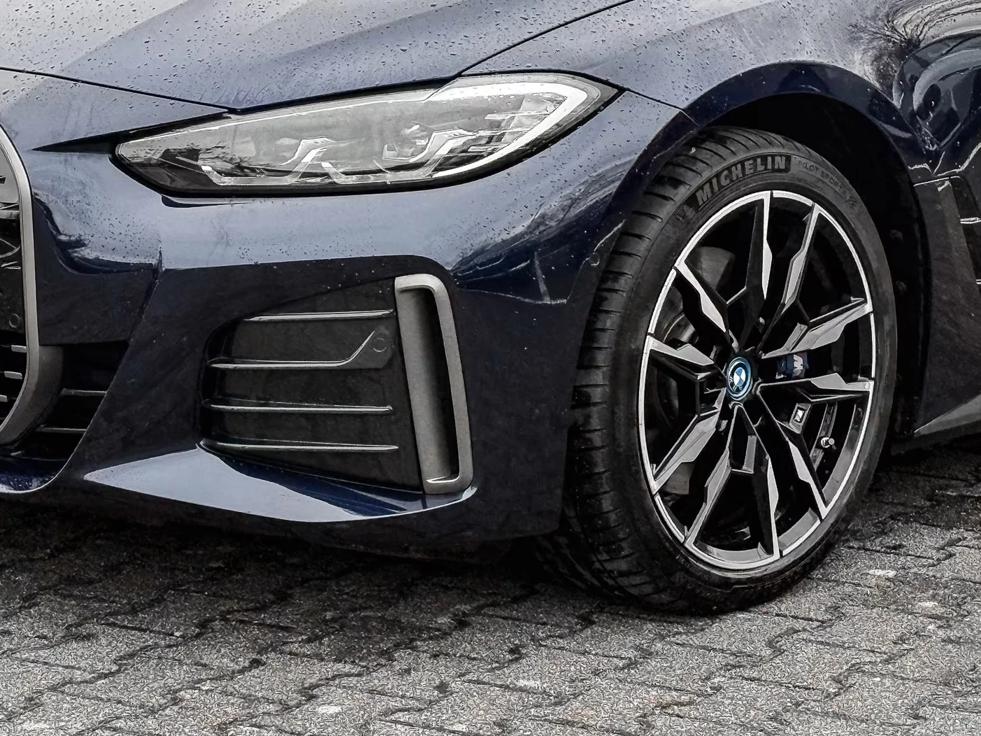 Hoofdafbeelding BMW i4