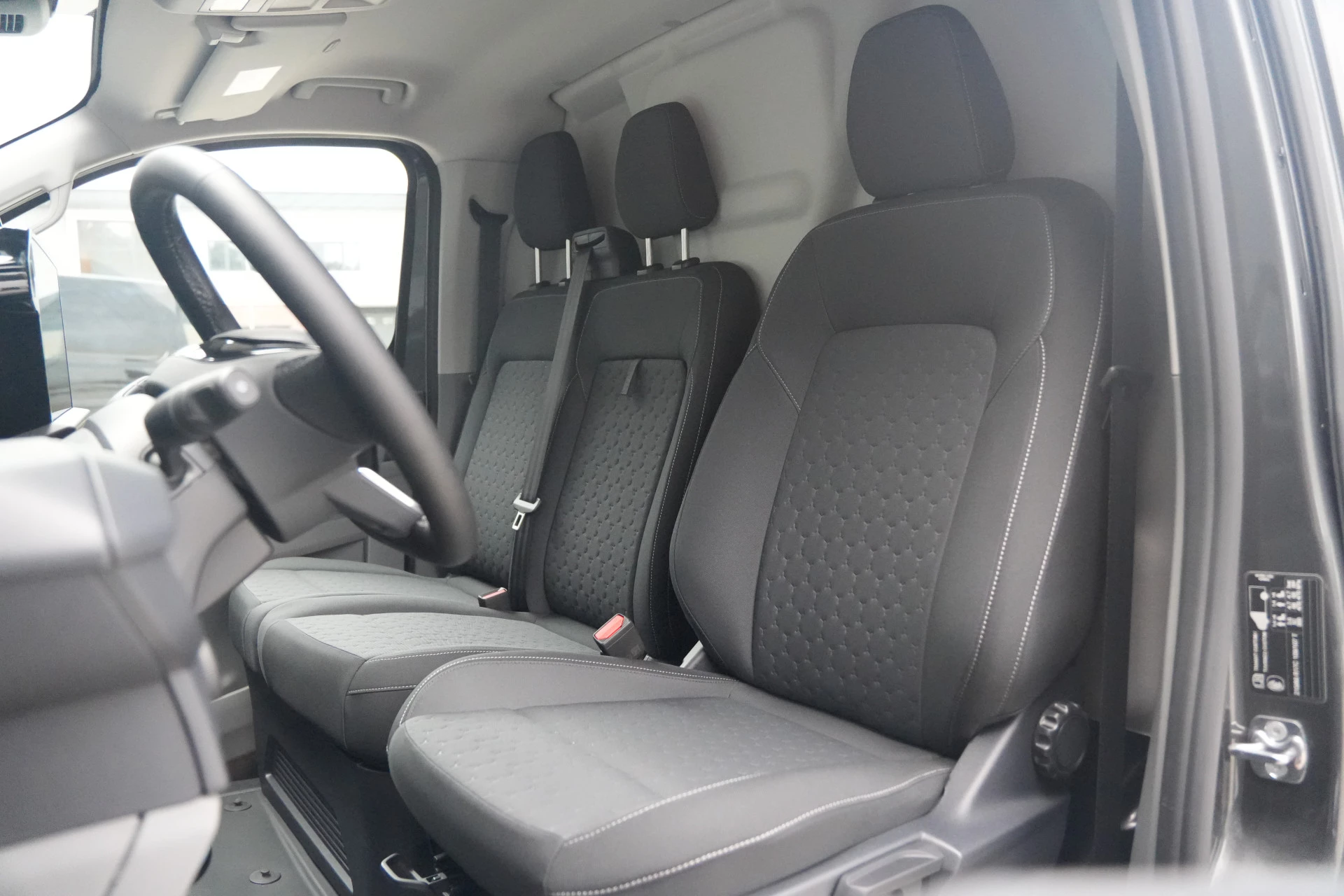 Hoofdafbeelding Ford E-Transit Custom