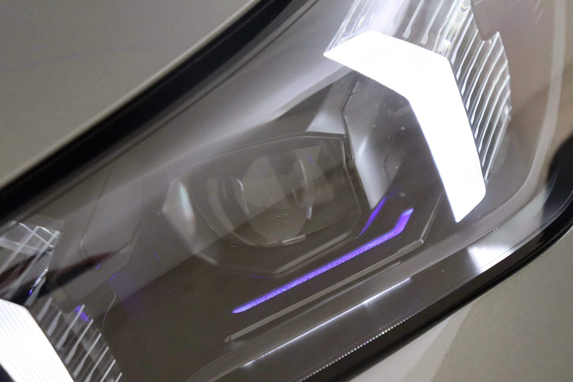 Hoofdafbeelding BMW i5