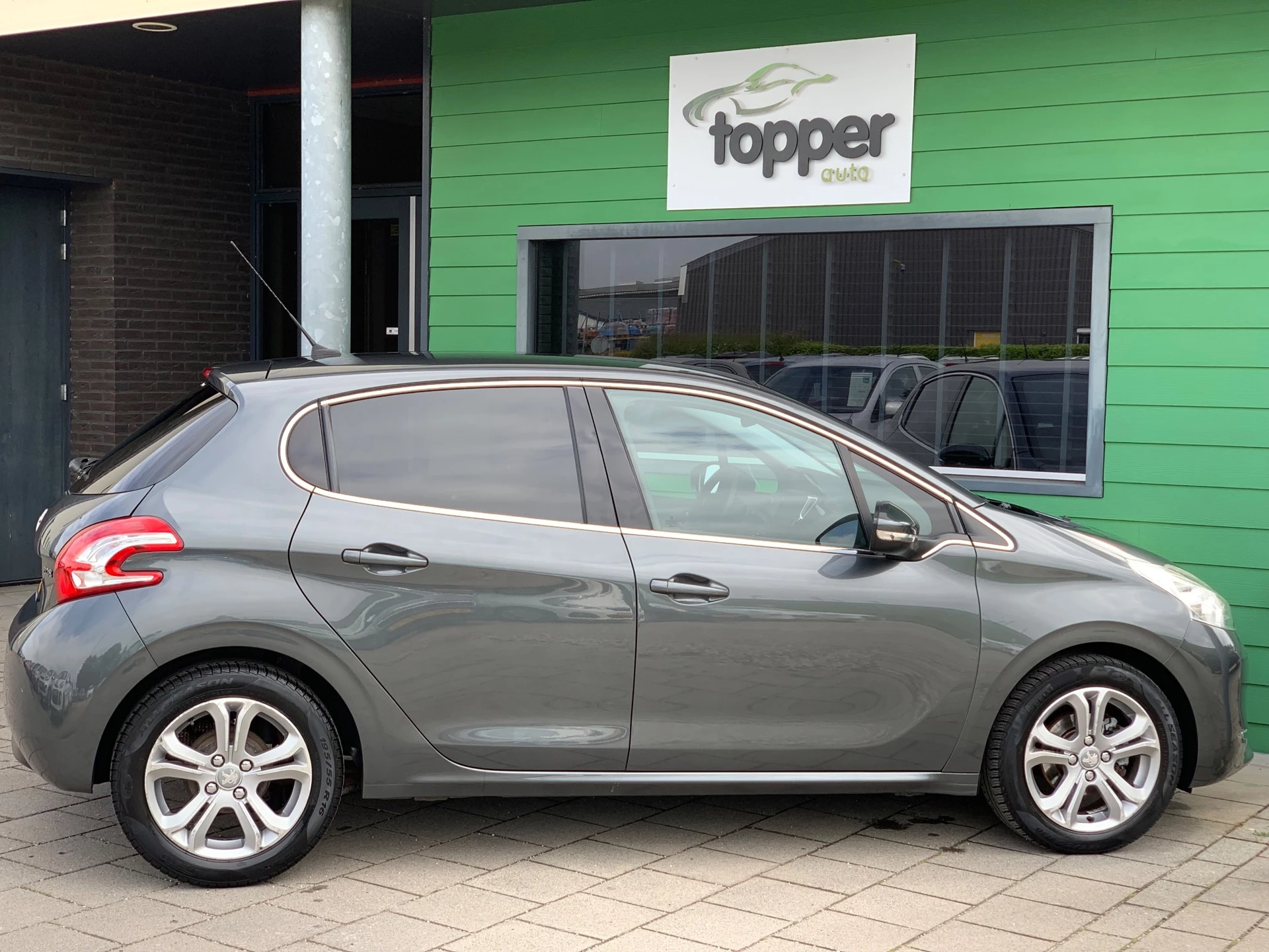 Hoofdafbeelding Peugeot 208