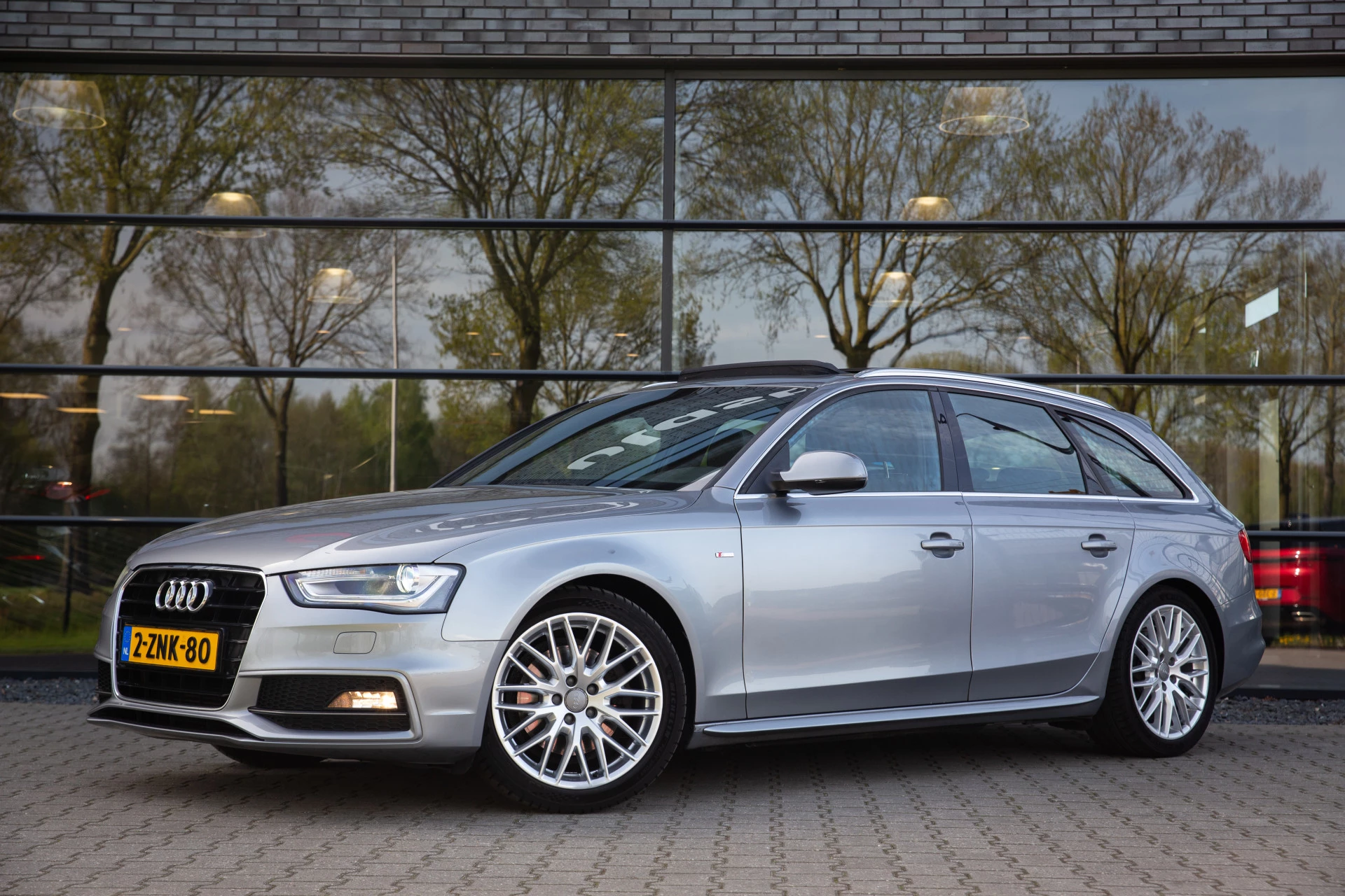 Hoofdafbeelding Audi A4
