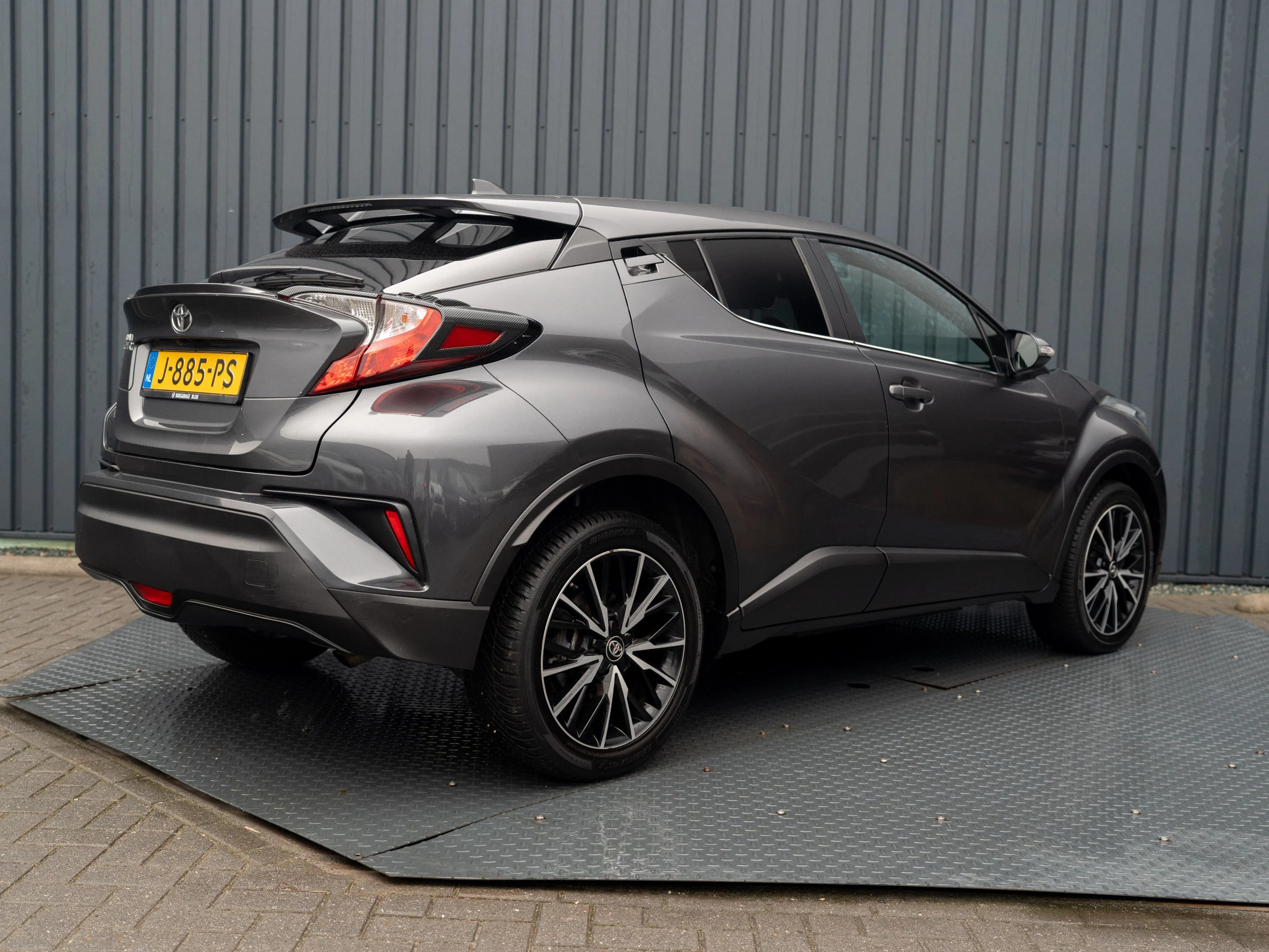Hoofdafbeelding Toyota C-HR