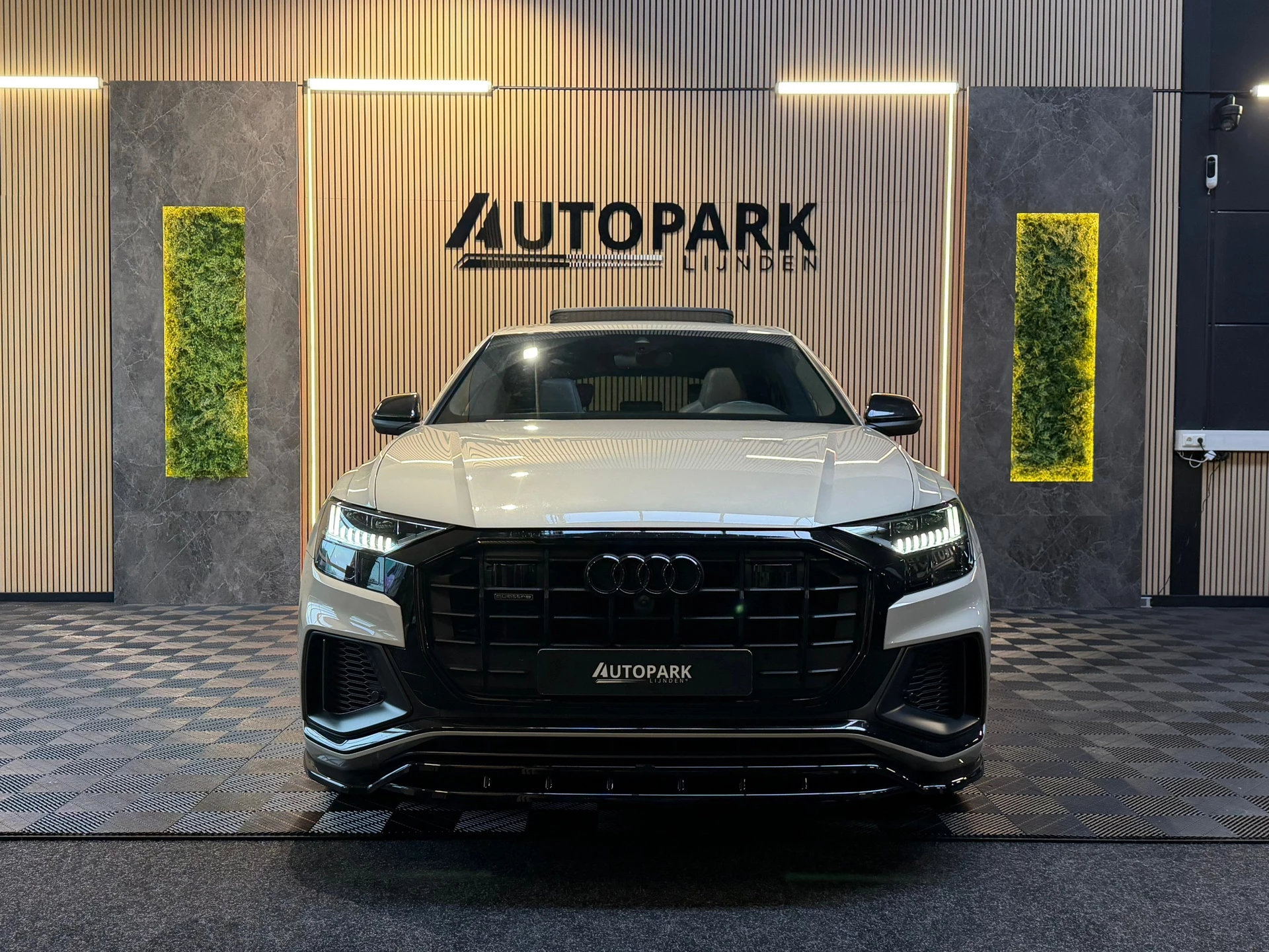 Hoofdafbeelding Audi Q8