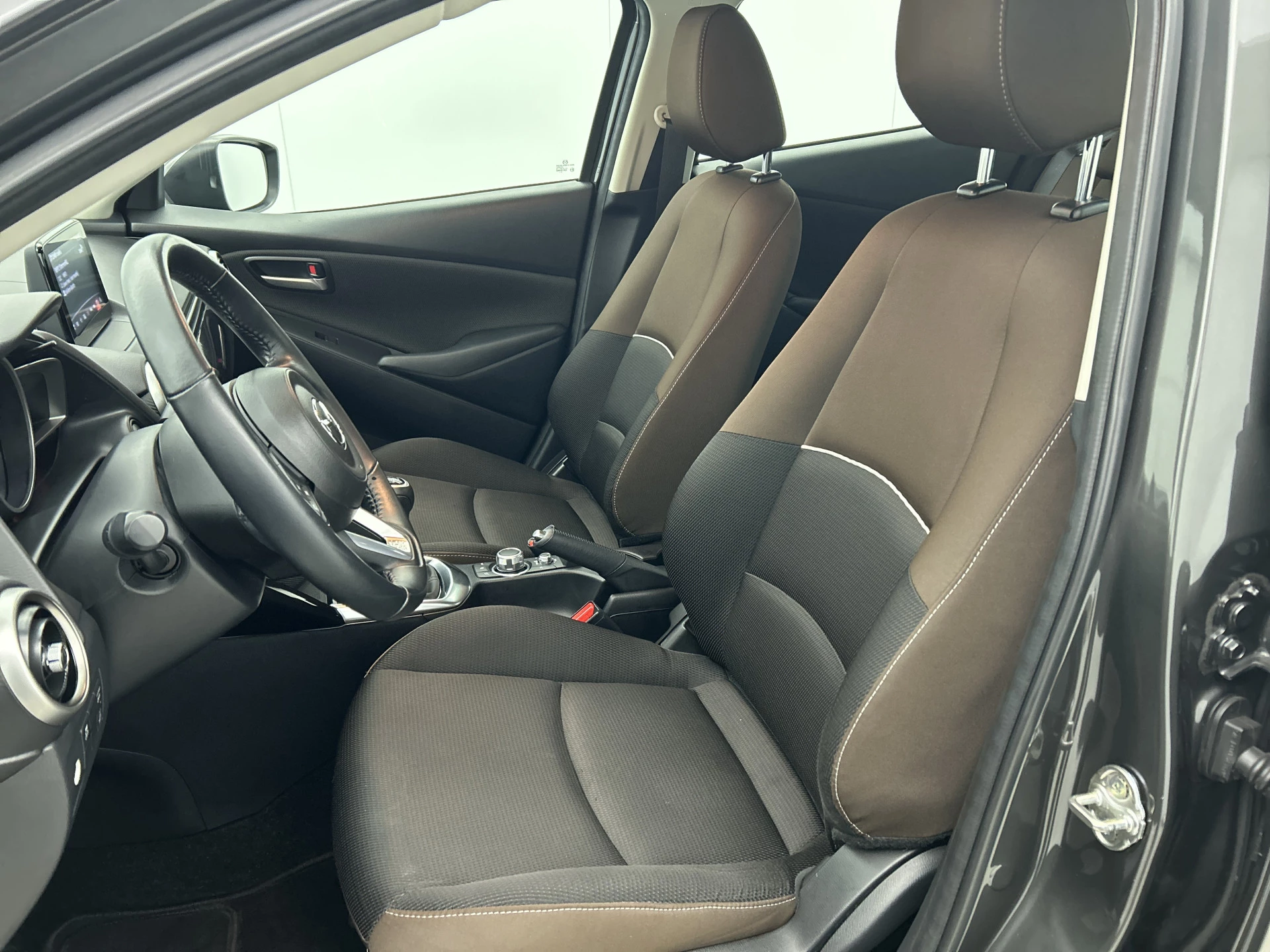 Hoofdafbeelding Mazda 2