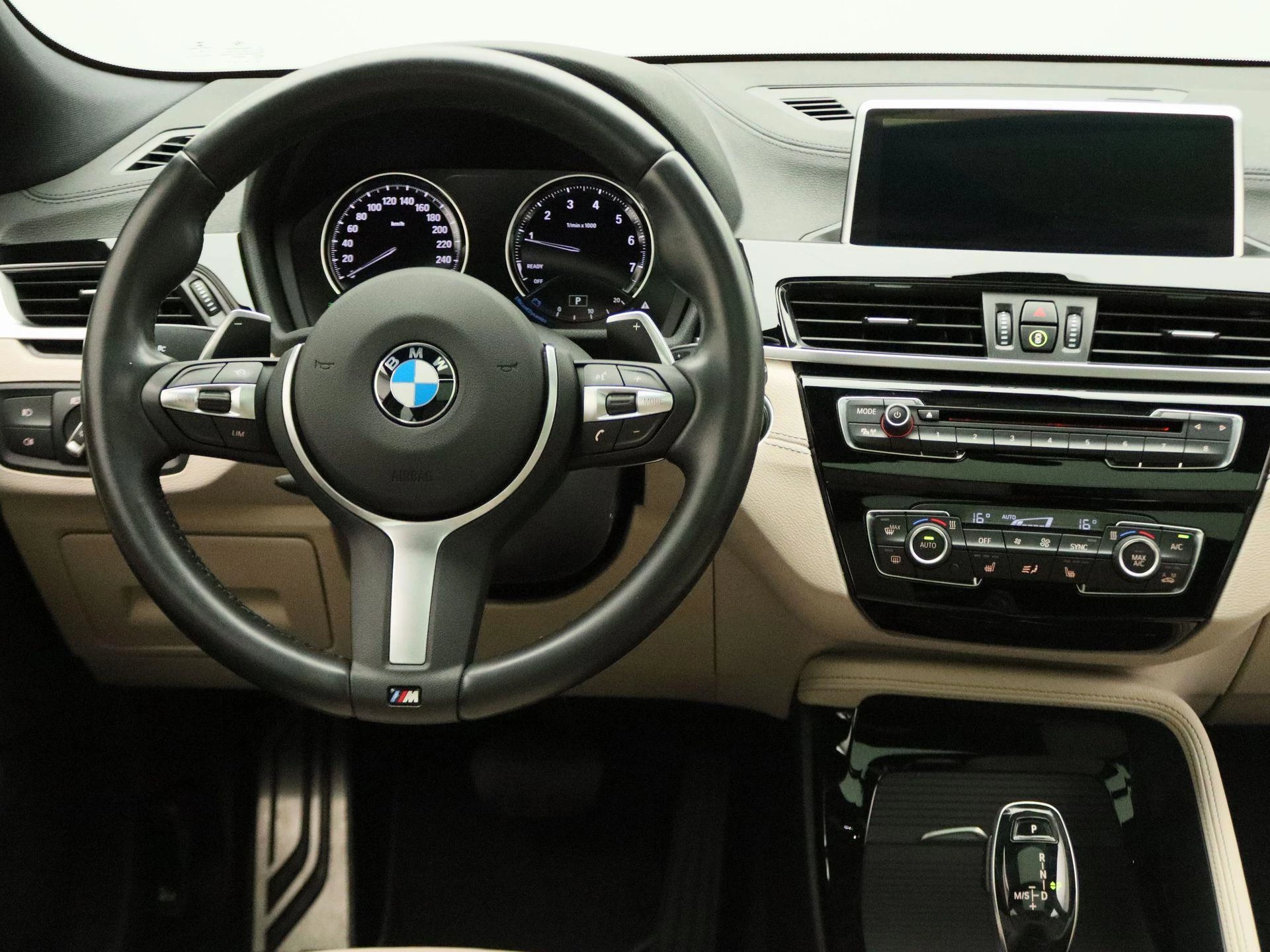 Hoofdafbeelding BMW X2