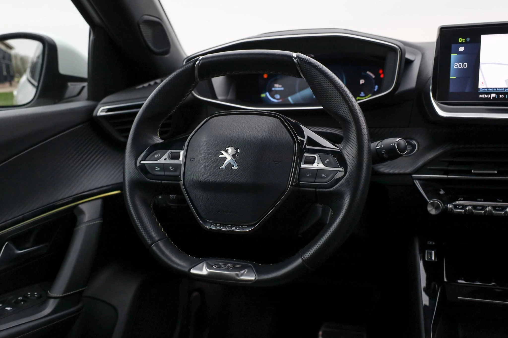 Hoofdafbeelding Peugeot e-2008