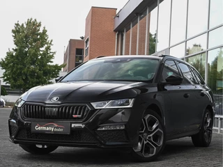 Hoofdafbeelding Škoda Octavia Škoda Octavia Combi 1.4 TSI 245pk RS iV PHEV Business Pano Head-Up Canton Elektr. RS-Zetels ACC 19-Inch Keyless Side/Lane VOL!