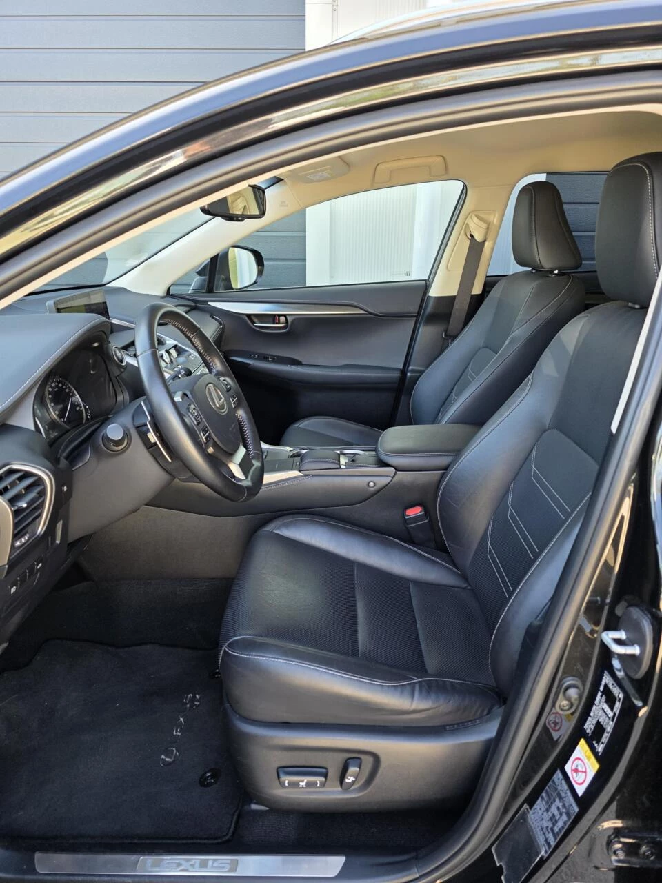 Hoofdafbeelding Lexus NX
