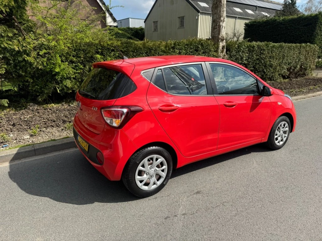 Hoofdafbeelding Hyundai i10