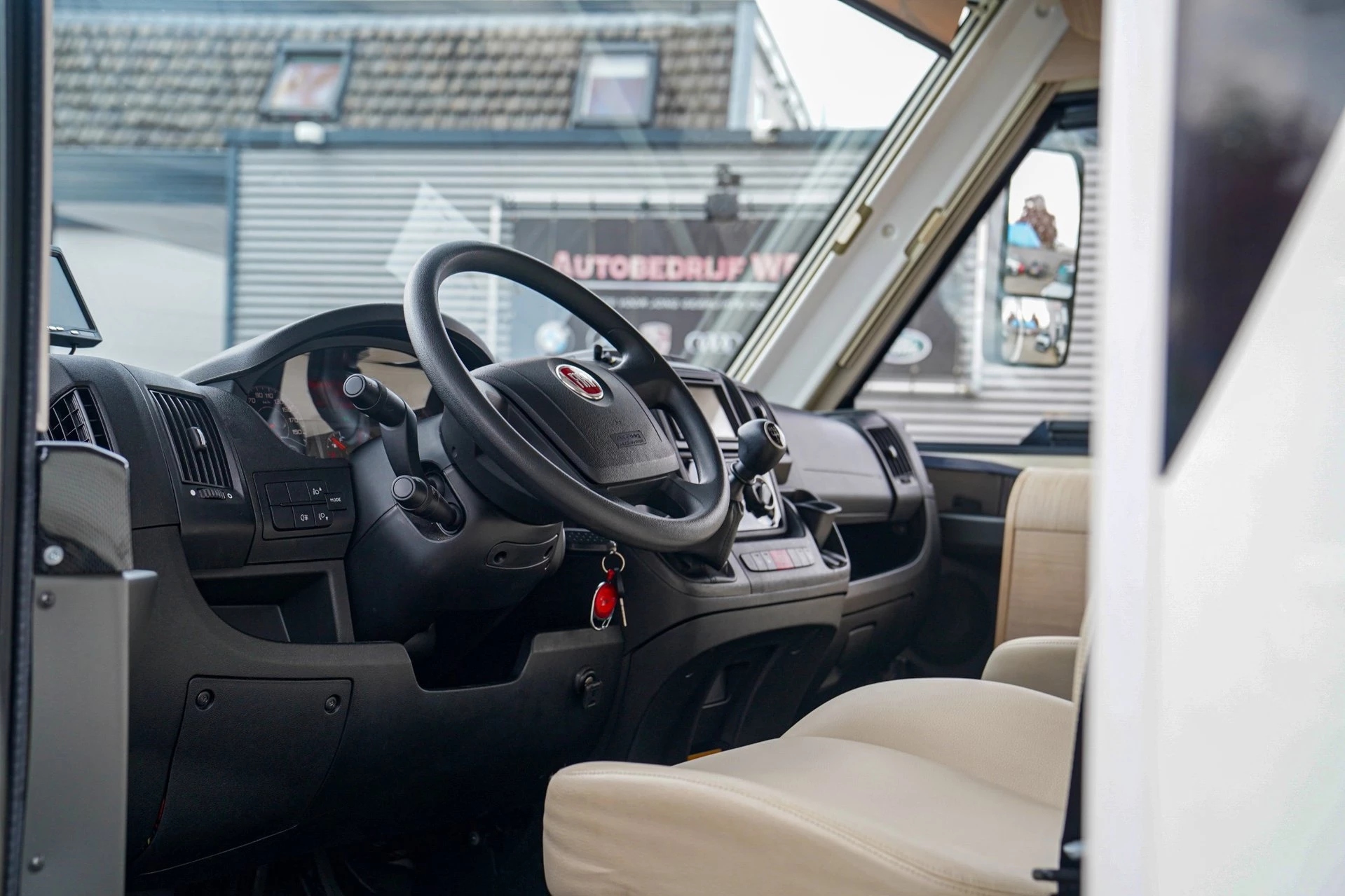 Hoofdafbeelding McLouis SOVEREIGN 876