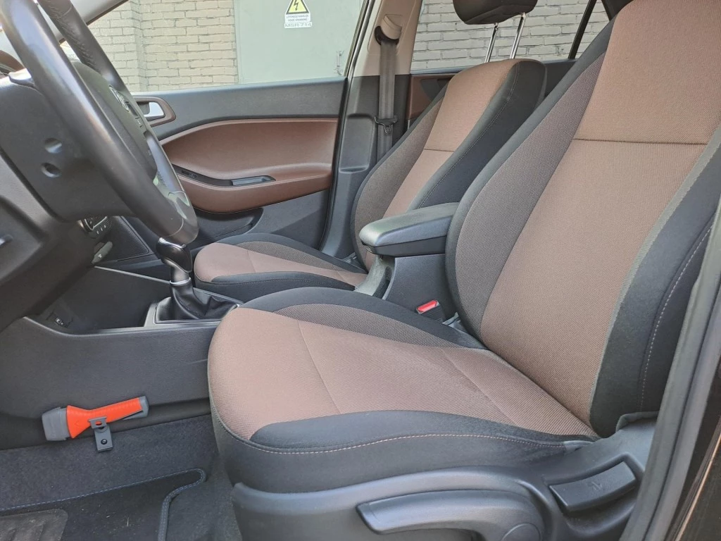 Hoofdafbeelding Hyundai i20