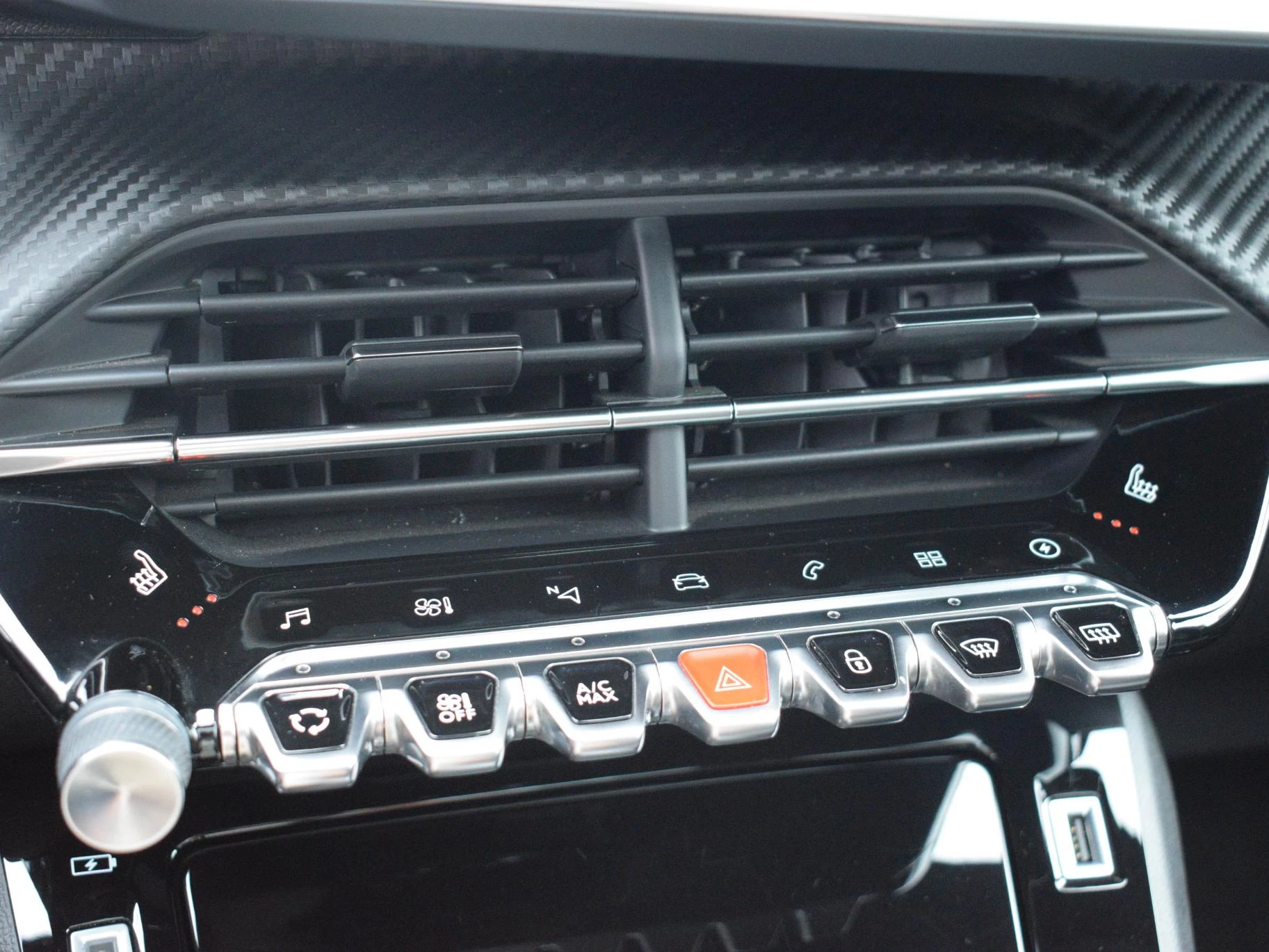 Hoofdafbeelding Peugeot e-208
