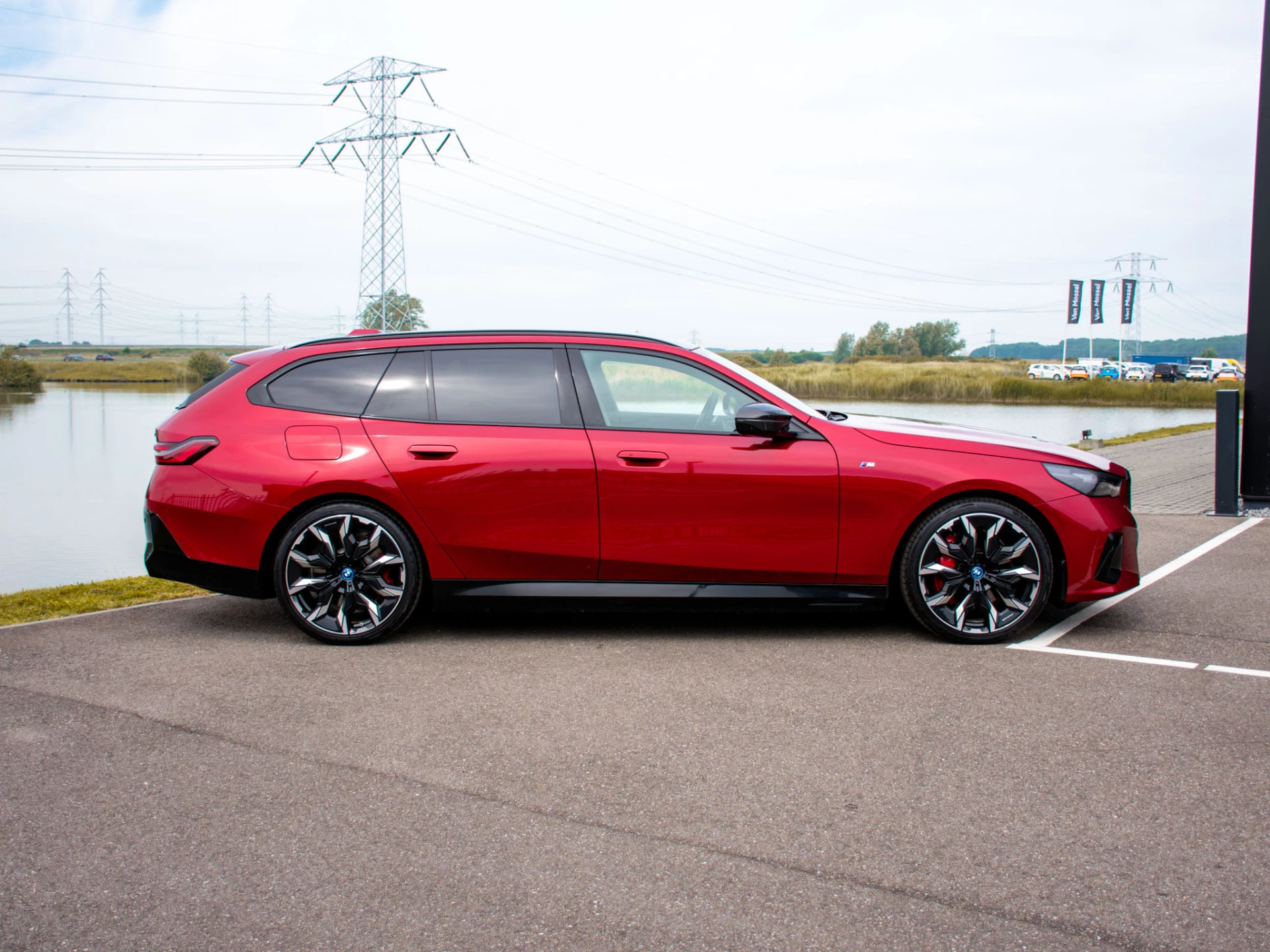 Hoofdafbeelding BMW i5
