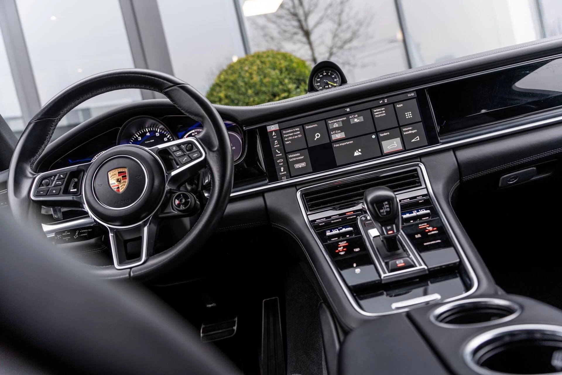 Hoofdafbeelding Porsche Panamera