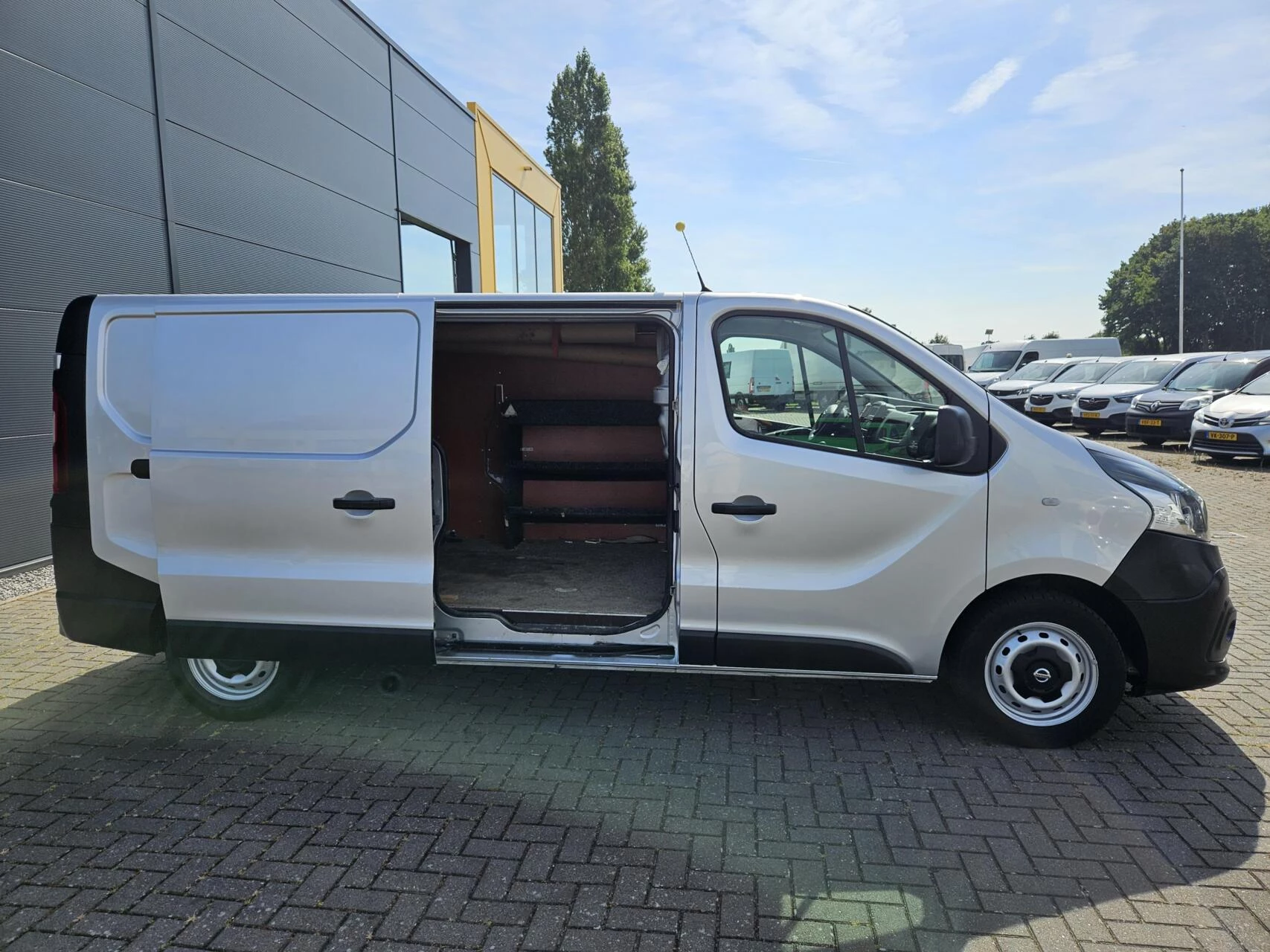 Hoofdafbeelding Nissan NV300