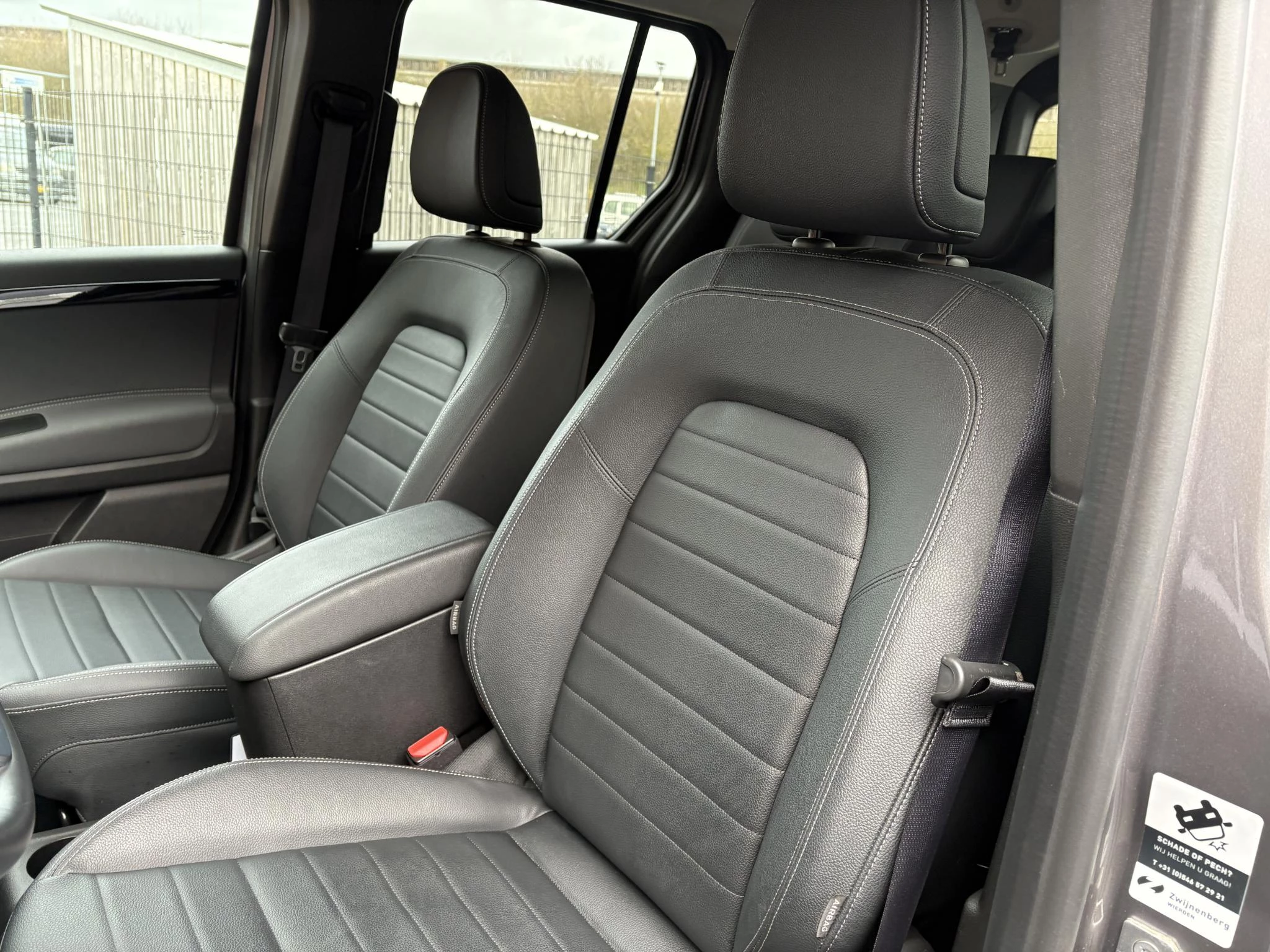 Hoofdafbeelding Mercedes-Benz EQT