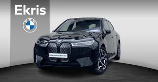 Hoofdafbeelding BMW iX BMW iX xDrive40 High Executive 77 kWh | Laserlicht | Driving Assistant Professional | Sportpakket | Glazen panoramadak Sky Lounge | Harman/Kardon Surround