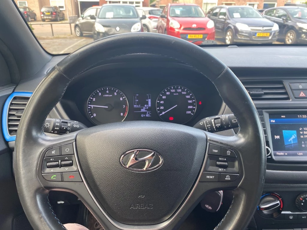 Hoofdafbeelding Hyundai i20