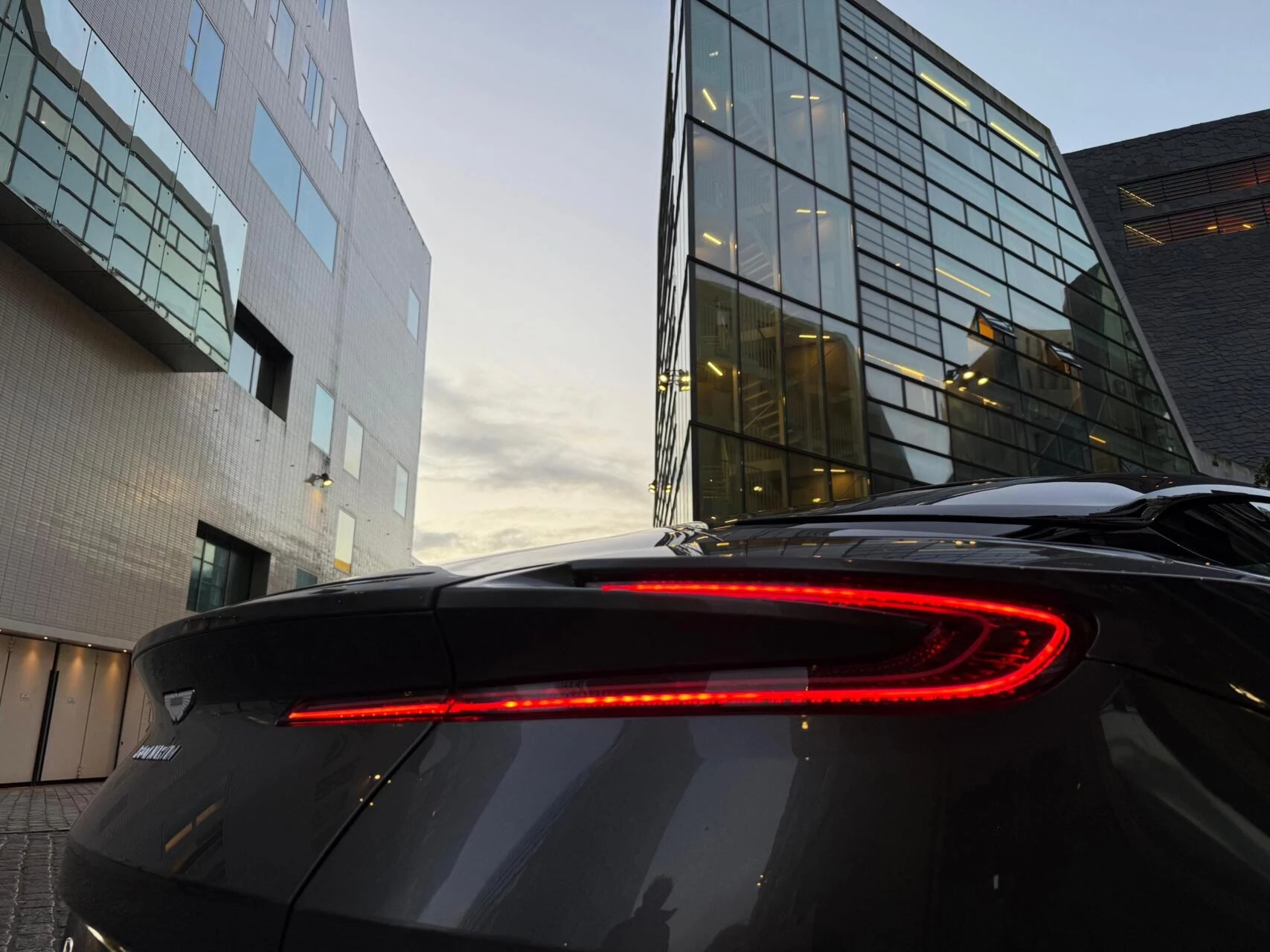 Hoofdafbeelding Aston Martin DB11