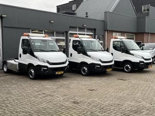 Iveco 40C18 Opleggertrekker Be combi 9,4 Ton Airco 7345 kg trekgewicht Airco Cruise controle Be combi Be trekker 180pk Euro 6 Oplegger opleggertrekker clixstar