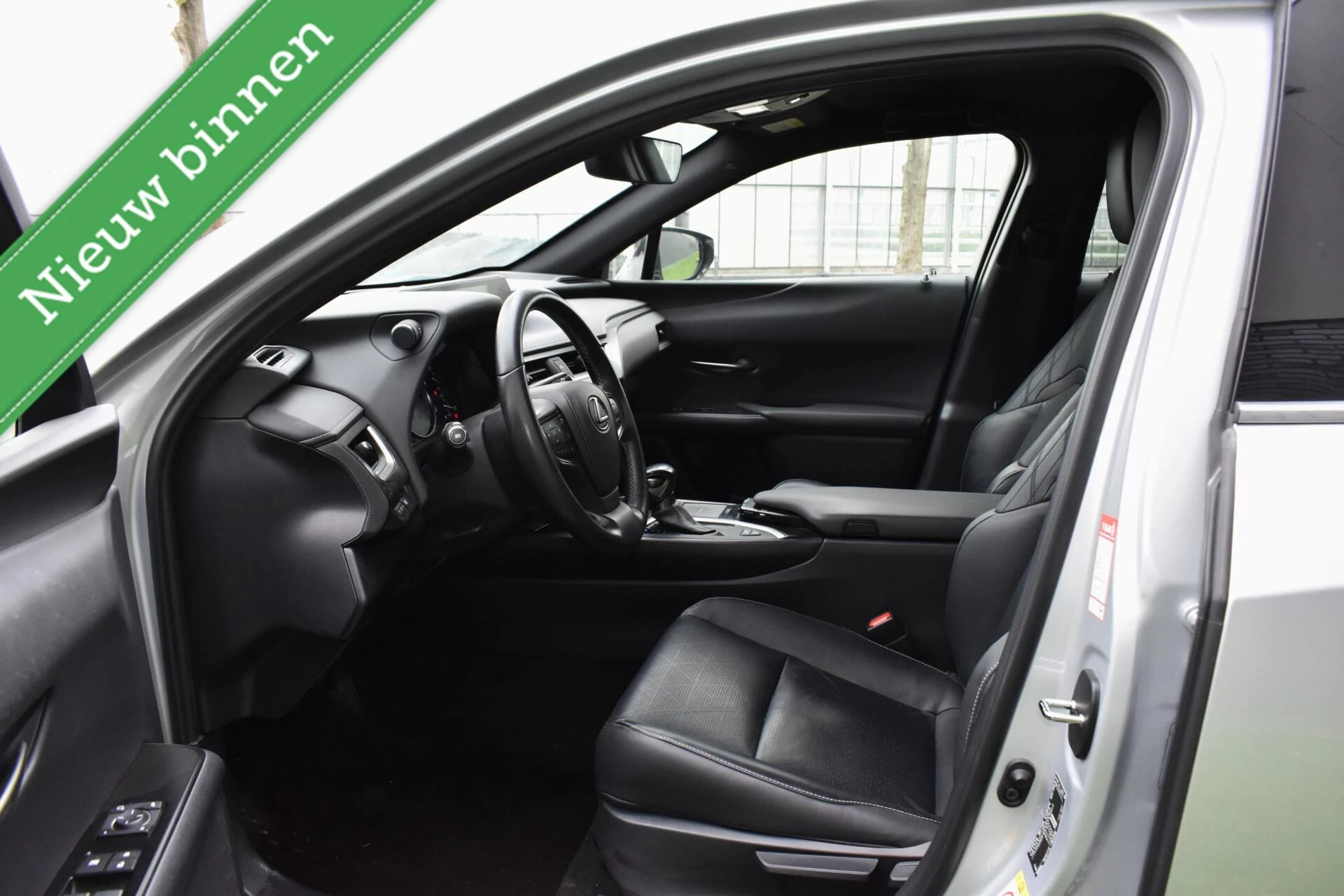 Hoofdafbeelding Lexus UX